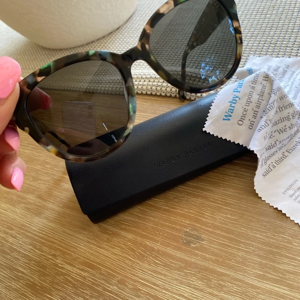 WARBY PARKER FRAMES! - Picture 3 of 13